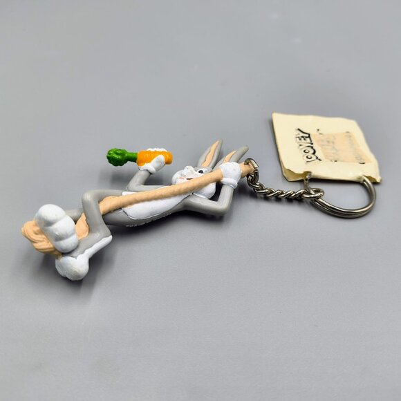 Bugs Bunny Keychain Key Ring Carrot Hanging on Rope Applause Vintage NWT - Picture 7 of 10